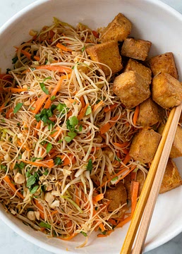 High-Protein Vermicelli Noodle Salad with Air Fryer Tofu